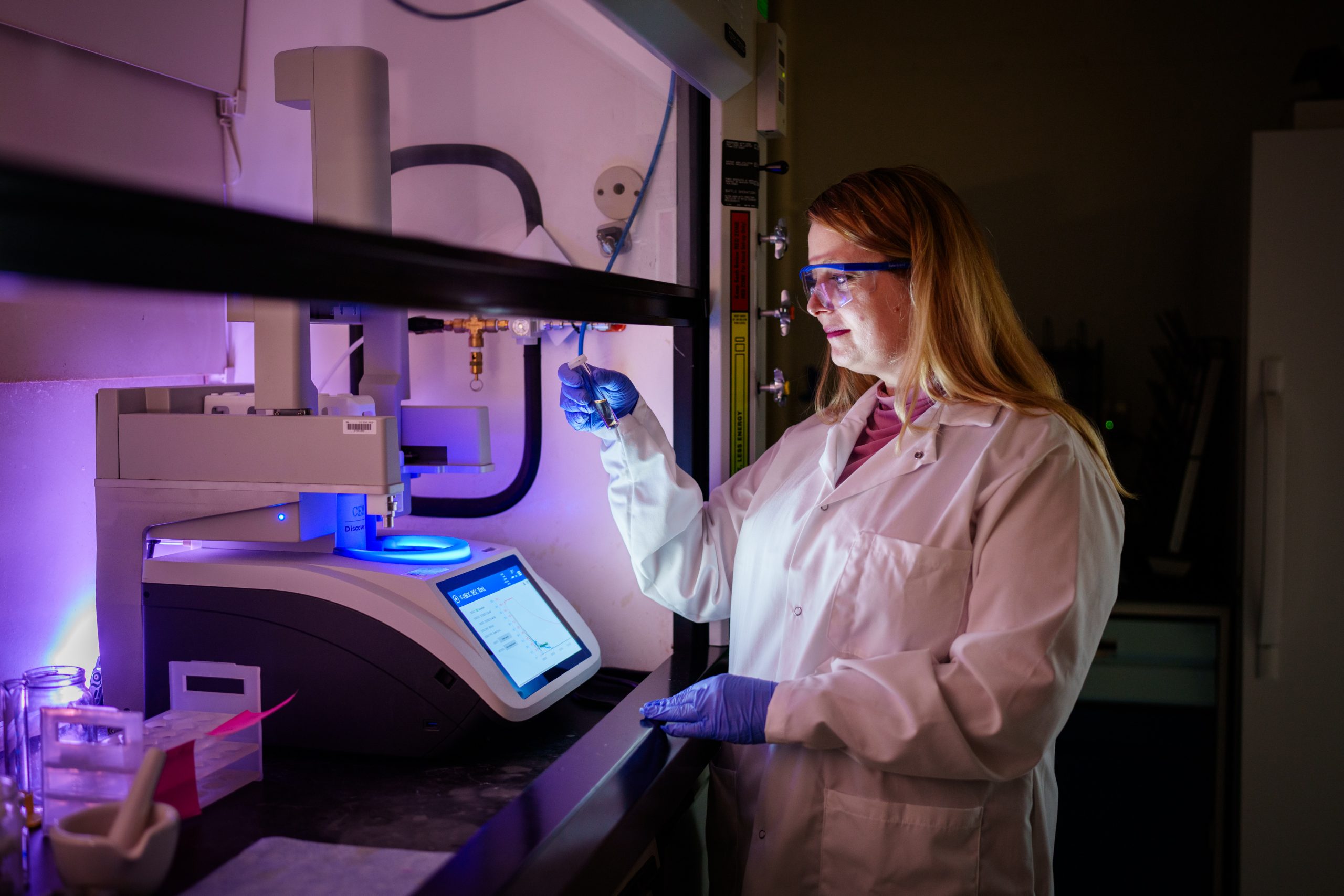 Sandia National Laboratories materials scientist Dorina Sava Gallis was recently recognized by the American Chemical Society Women Chemists Committee with a Rising Star Award. (Photo by Craig Fritz)